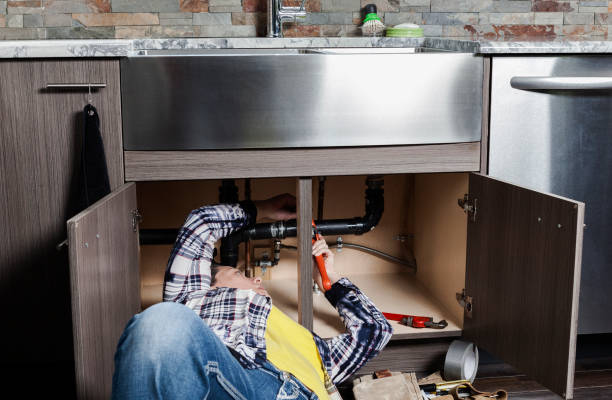 Best Emergency Plumber  in Lewisville, WA